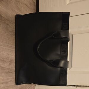 DKNY Elegant Black Handbag